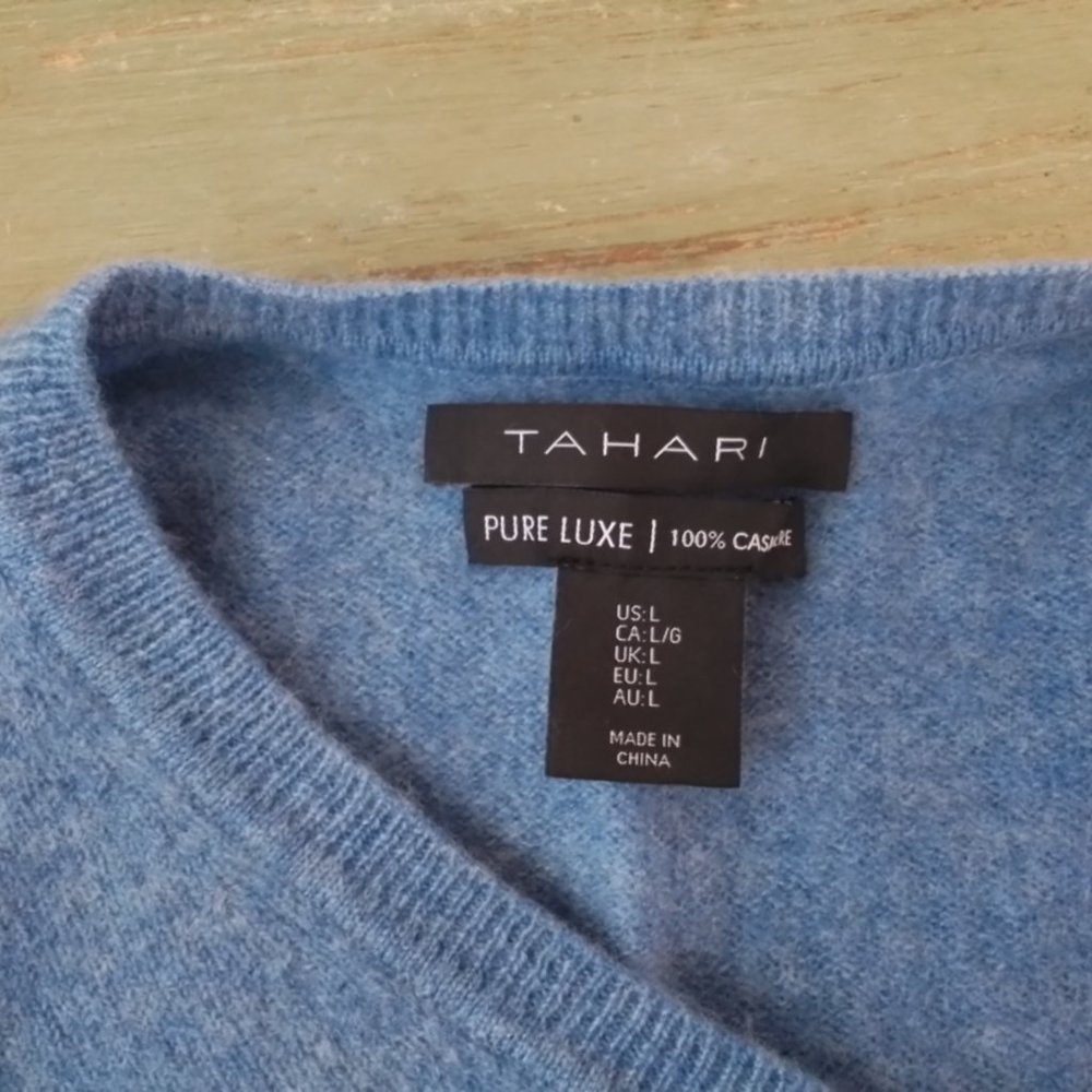 Tahari Cashmere Sweater Blue V Neck Pure Luxe size L - Picture 5 of 5